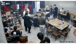 最新烧烤店爆料视频大全,一网打尽美食诱惑与行业秘密